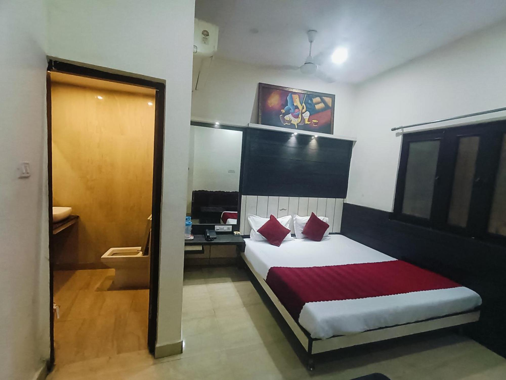 Hare Krishna Main Bazar Hotell New Delhi Exteriör bild